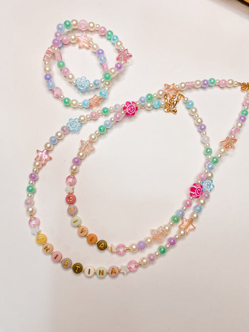 Set de Collar & Pulsera Personalizable con Nombre – ¡Un detalle lleno de magia!