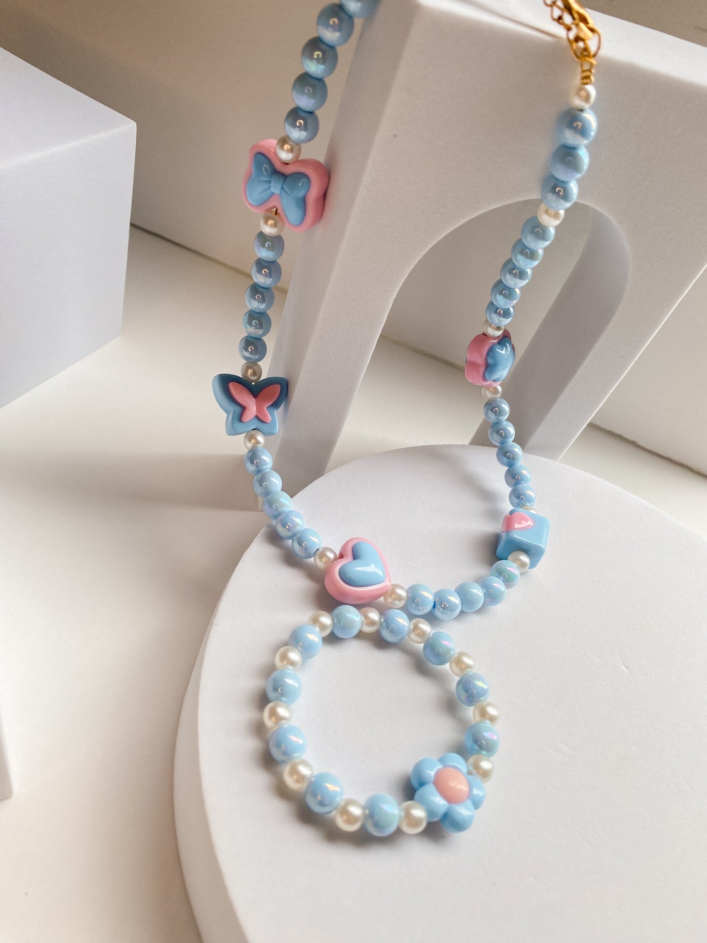 Set de Collar y Pulsera “Dulce Fantasía”