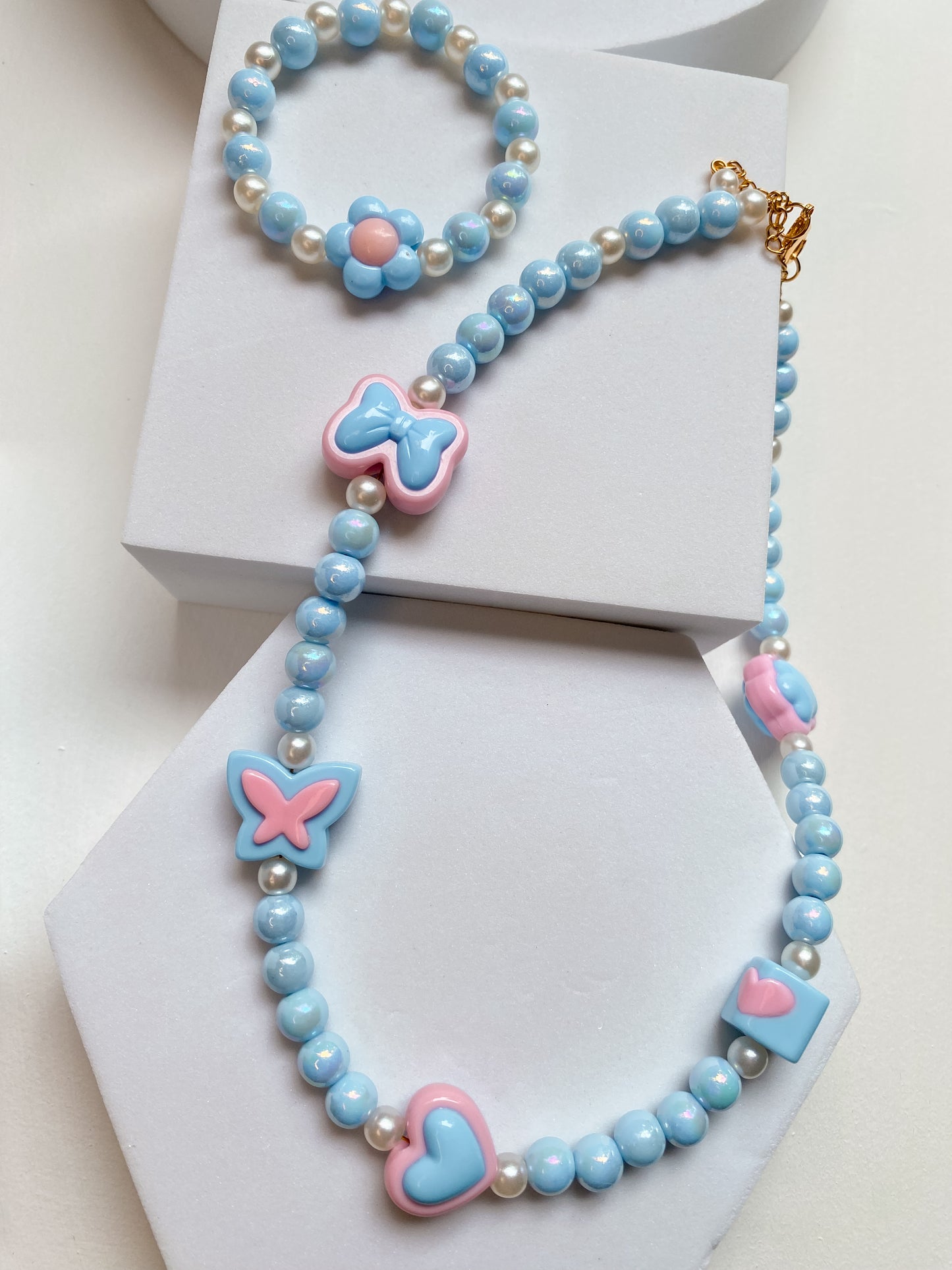 Set de Collar y Pulsera “Dulce Fantasía”