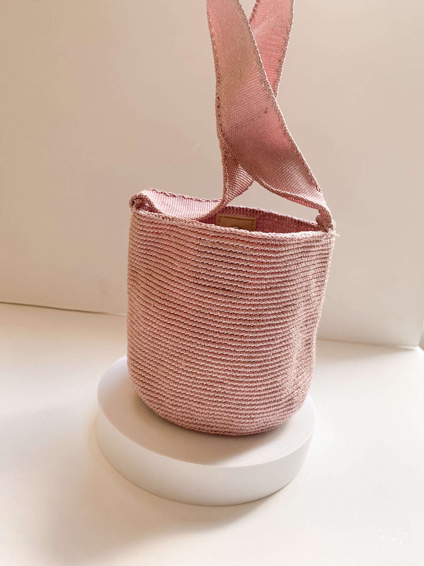 Bolsa Artesanal Tejida “Sweet Pink”